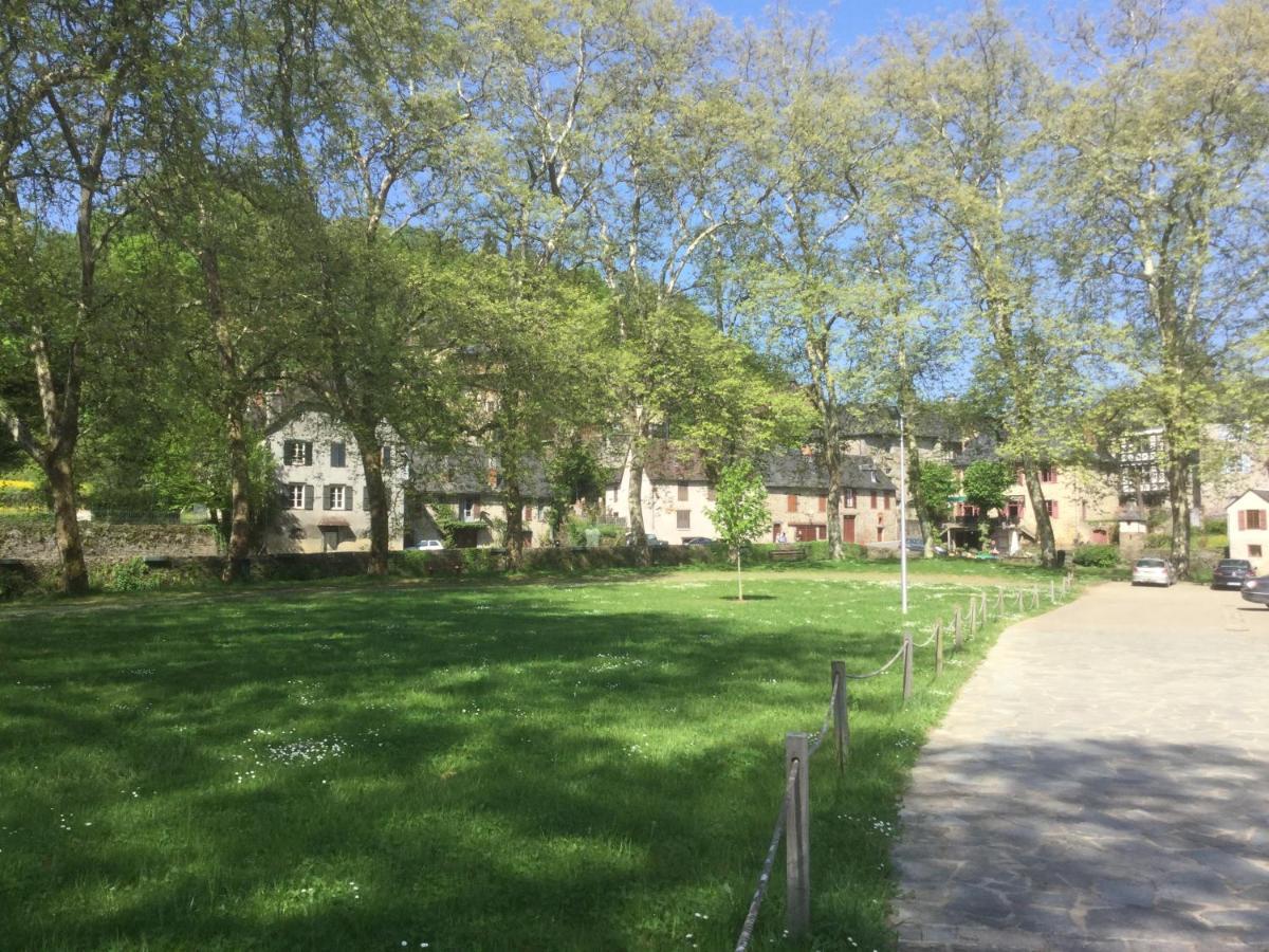 Auberge Henri IV Segur-le-Chateau Eksteriør billede